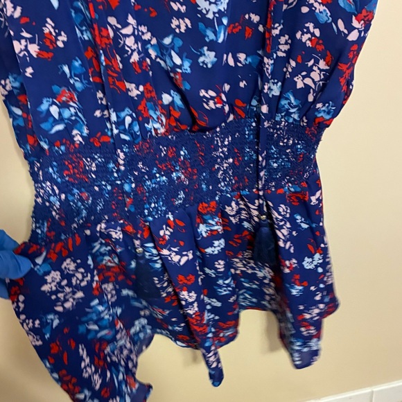 NWT Parker Printed Mini Dress Smocked Waist In Blue Red Floral Size XS - Picture 5 of 6